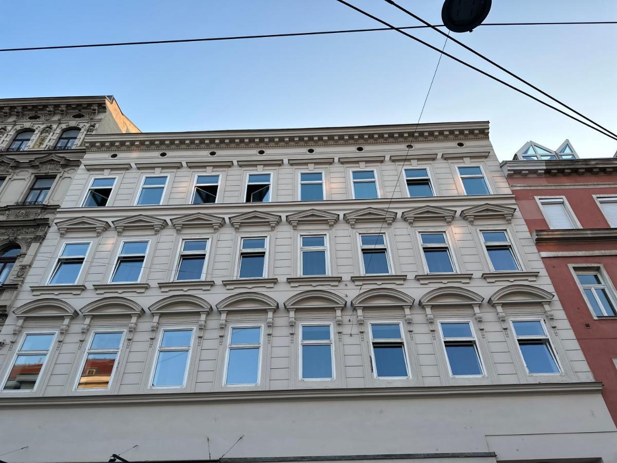 Merdian Aparthotel Near Hauptbahnhof Wien Luaran gambar